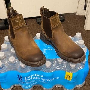 UGG biltmore Chelsea boots/ size 7 Men's Tan Leather Boots